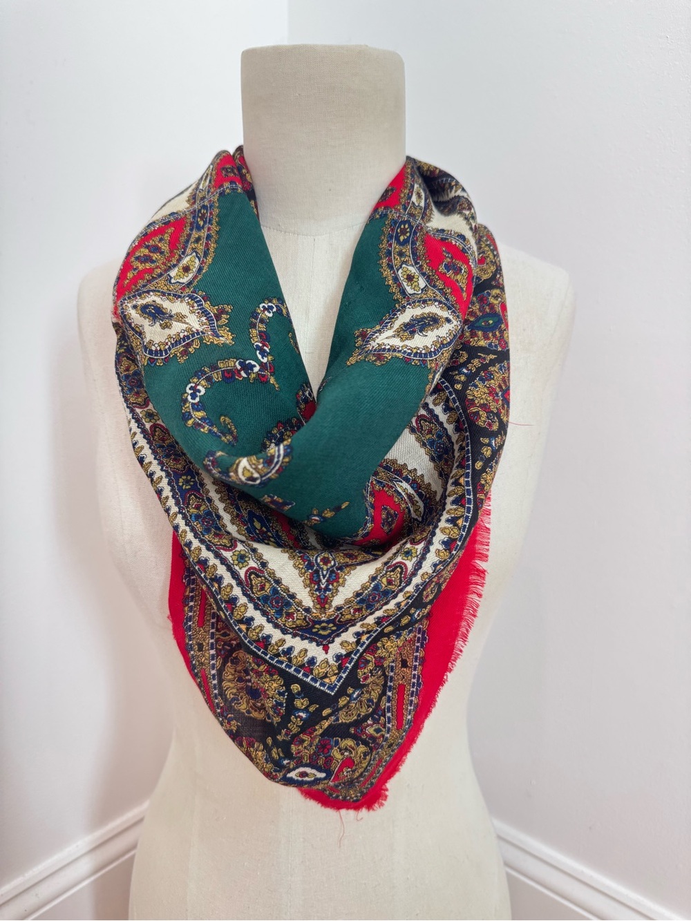 Vtg Echo Wool Square Scarf Red Green Blue Classic